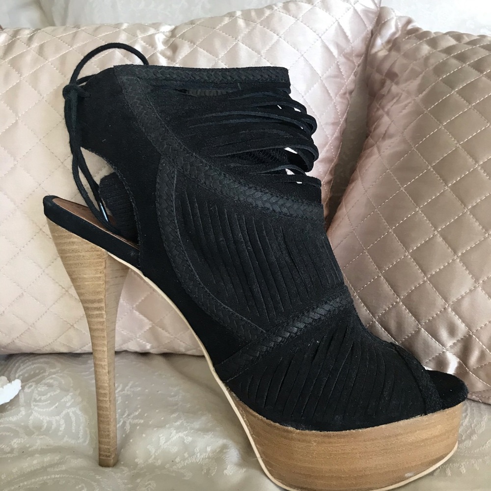 Colin Stuart Stiletto Ankle Bootie Size 9